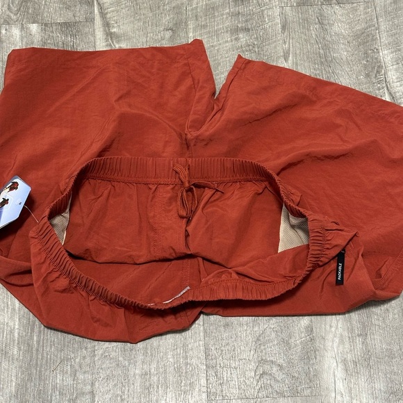 Men's Quest XL Shorts Athletic Rust Back Zipper Pocket Elastic Waist NWT - Picture 5 of 9